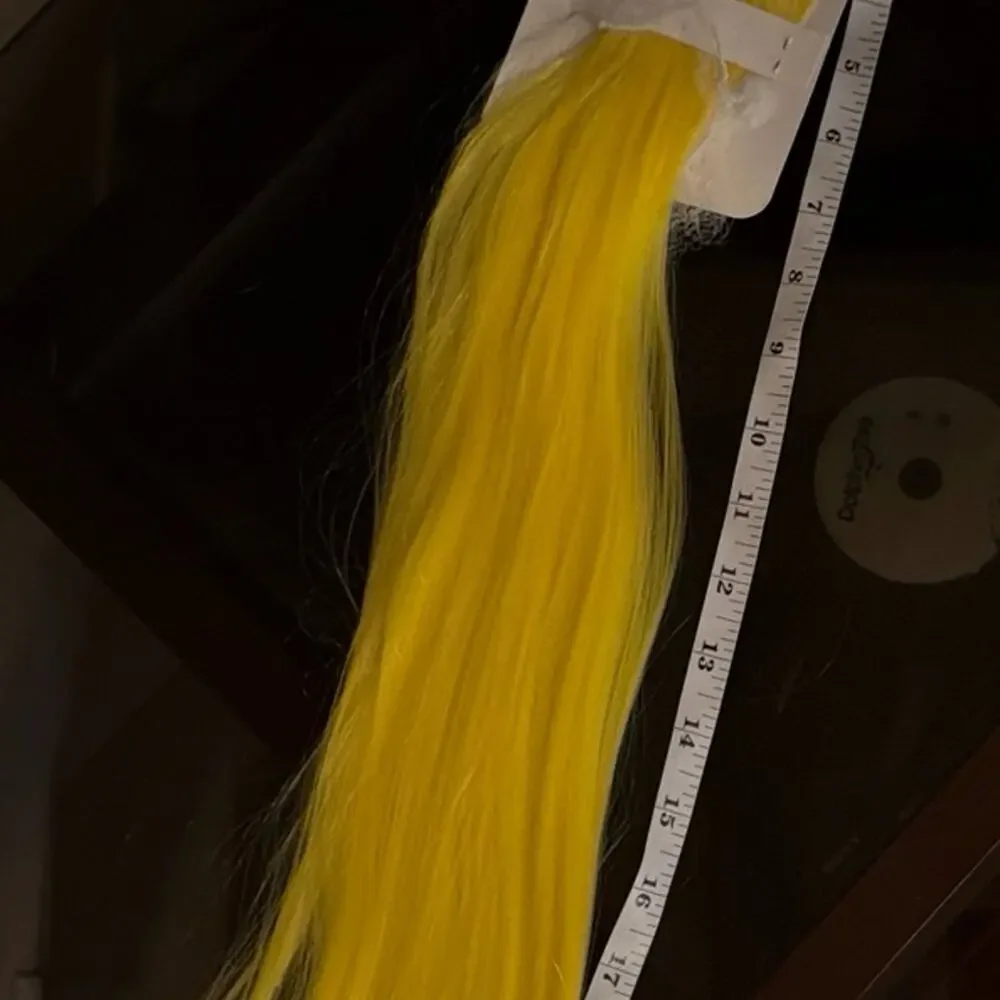 Girlshow 8 pc yellow clip-in extensions 22 inch long